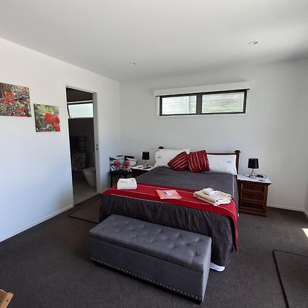 Papamoa Beach, Pohutukawa Deluxe Studio, On Hugoway 외부 사진